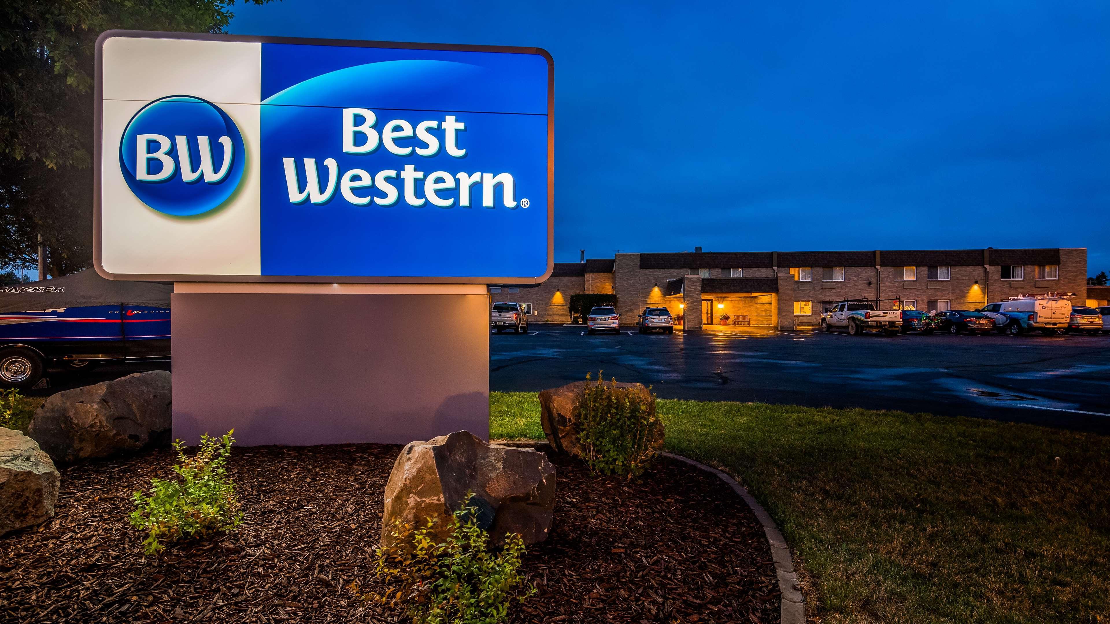 Best Western Inn Rice Lake Dış mekan fotoğraf